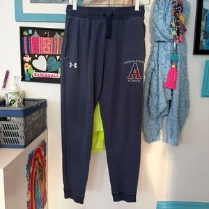 Under Armour sweatpants / Avon old farms school navy blue joggers with pockets